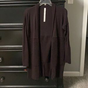 Lululemon purple sit in lotus wrap size 4